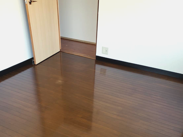 イメージ：床、フローリングの清掃、ハウスクリーニング